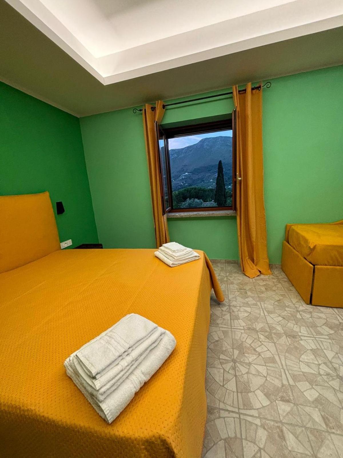 Domus Arco Romano Guest House 이트리 외부 사진