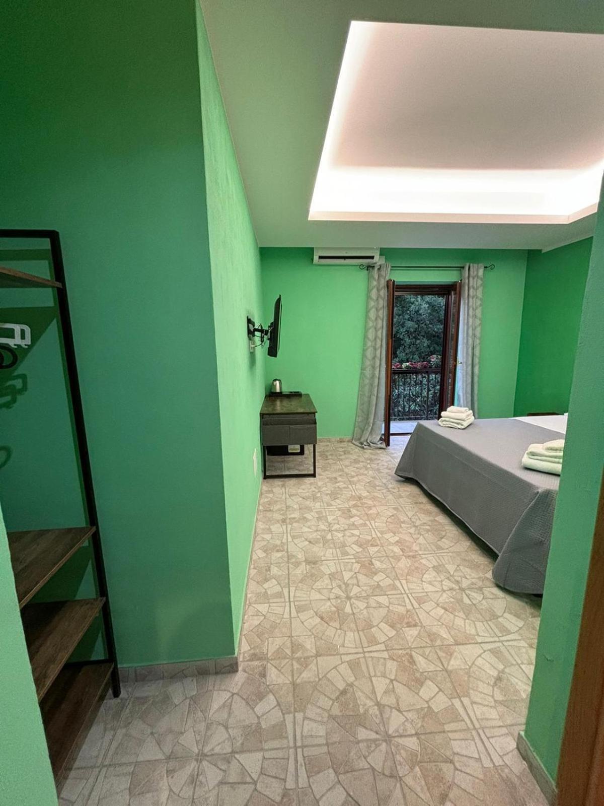 Domus Arco Romano Guest House 이트리 외부 사진