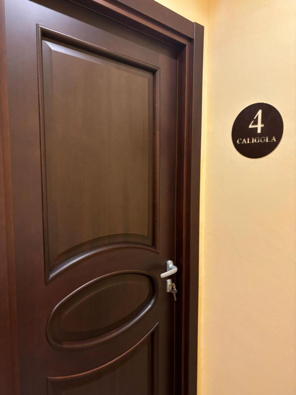 Domus Arco Romano Guest House 이트리 외부 사진