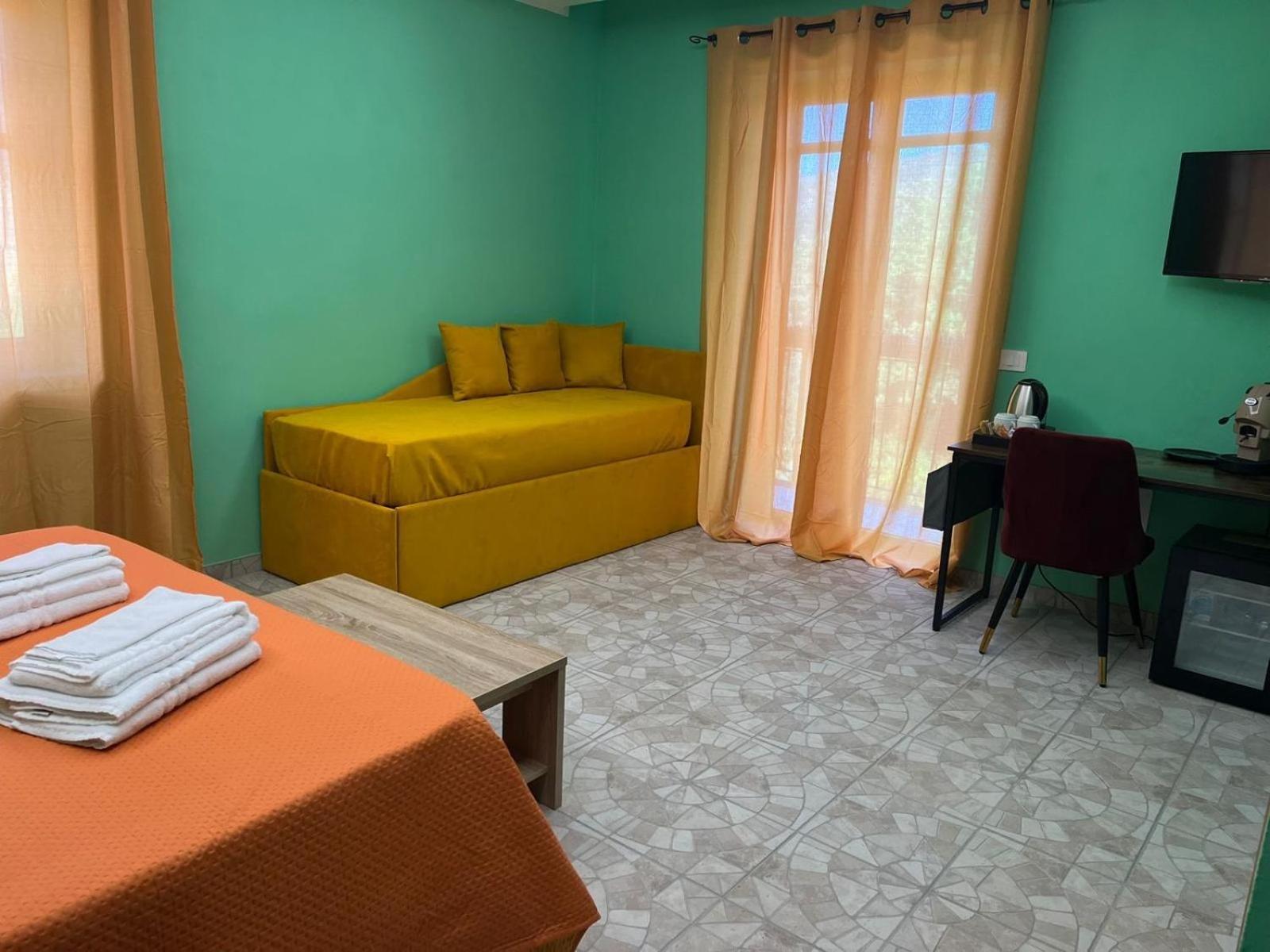 Domus Arco Romano Guest House 이트리 외부 사진